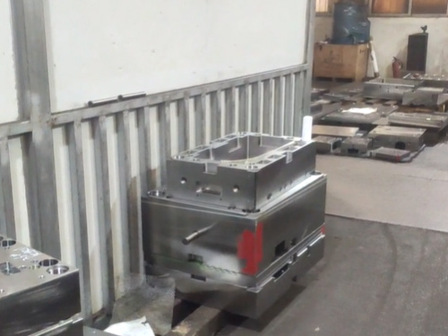 臥式機側(cè)面加工